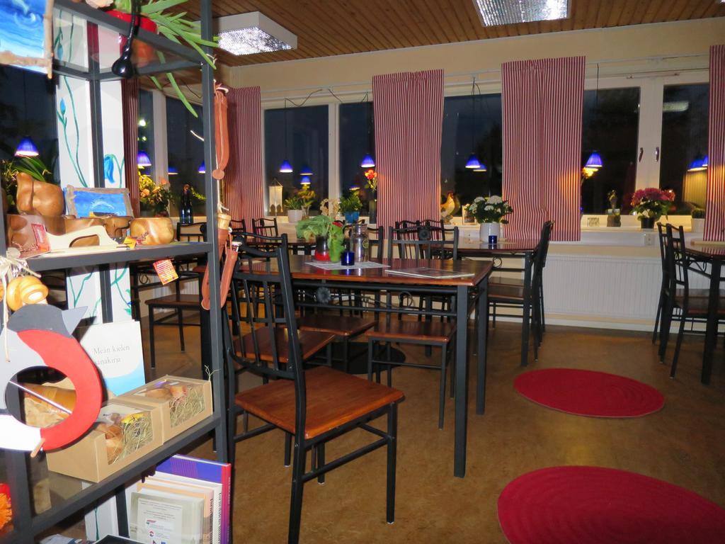 Dessans Cafe & Logi Hotel Pello Kültér fotó